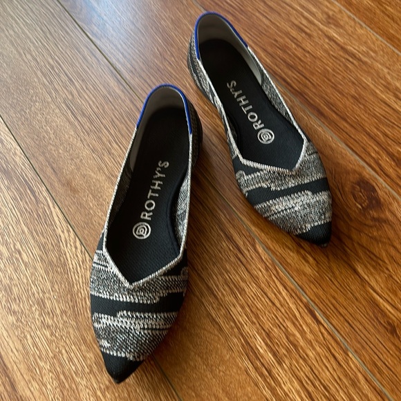 Rothy’s The Point Golden Shimmer (Black x Rose Gold) size 6.5 EUC - Picture 4 of 9